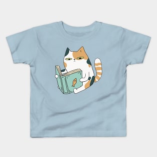 Cute Calico cat reading a book Kids T-Shirt